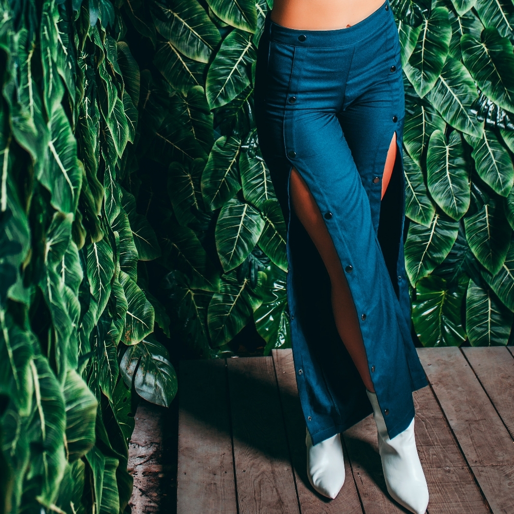 Side Open Wide Leg Pant